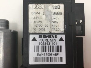AUDI A4 B6 (2000–2005) Esiukse aknatõstuki mootor 8E2959802B - 2