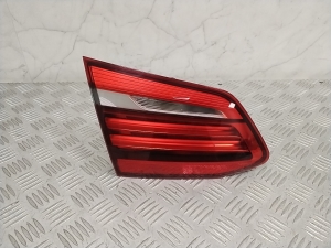   Tail light on trunk lid  - 7311041 