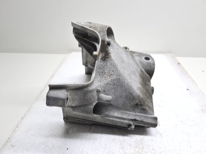 Volkswagen Golf VIII (2019–2026) Mootori kinnitus 05C199207 - 5