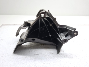 Volkswagen Golf VIII (2019–2026) Mootori kinnitus 05C199207 - 6