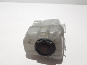 AUDI A6 C9 (2025–2026) Ausgleichsbehälter 8B3121405N - 3