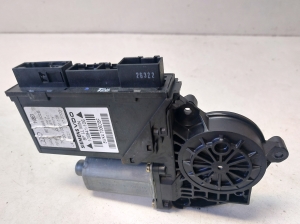 AUDI A4 B6 (2000–2005) Fensterhebermotor vorne 8E1959802B - 5