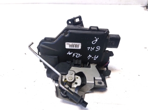 AUDI A4 B6 (2000–2005) Türschloss hinten 8E0839016C - 5
