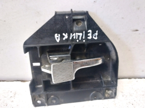 Poignée intérieure d’ouverture de porte avant - 811837710