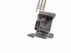 Mercedes Benz A-Class 176 (2012–2018) Gaspedal A2463001904 - 2