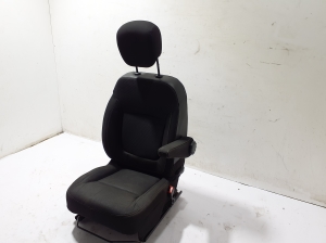 RENAULT Trafic III (2014–2022) Vordersitz und seine Teile - 3