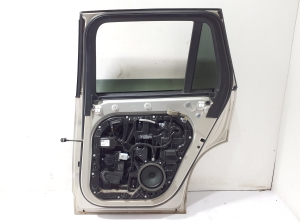 VOLVO XC90 (2015–2024) Rear side doors 32133219 - 3