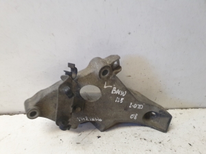 BMW 1 SERIES F20 (2010–2026) Front drive shaft bracket 59280110 - 2