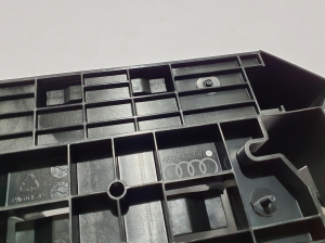 AUDI A6 C9 (2025–2026) Muu kinnitus 4P0907816 - 4