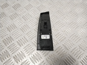BMW 2 SERIES F45 (2014–2026) Front door glass switch 9208109 - 2