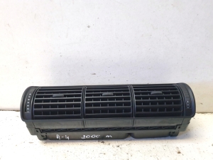 AUDI A4 B6 (2000–2005) Dashboard air vent grilles 8D1820951 - 3