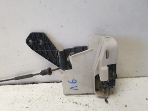 Volkswagen Transporter T5 (2003–2015) Esiukse lukk 7H0837868 - 5