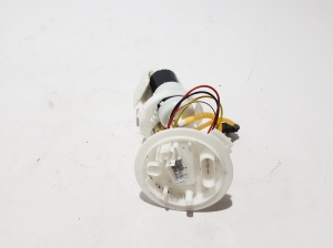   Pompe à carburant dans le réservoir  - 8B3919087F 