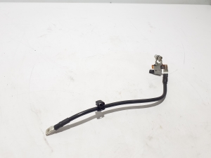 AUDI A6 C9 (2025–2026) Miinusjuhtme klemm 4P0915181B - 2