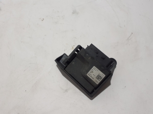   Steuergerät für Kraftstoffpumpe  - 4M0906093M 