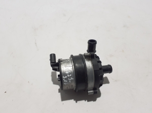  Pompe à eau auxiliaire  - 059965567A 