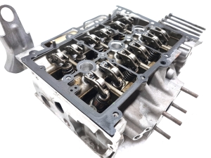Volkswagen Golf VIII (2019–2026) Cylinder head 05C103063A - 11