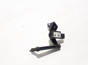   Niveausensor vorne  - 8B3941285A 
