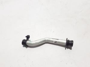 Tuyau - 06M145736K