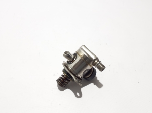 AUDI A6 C9 (2025–2026) Pompe à carburant 06M127026AG