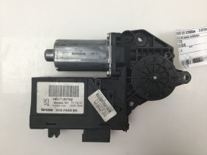Peugeot 307 I (2000–2009) Front door window regulator motor 9637130780 - 2