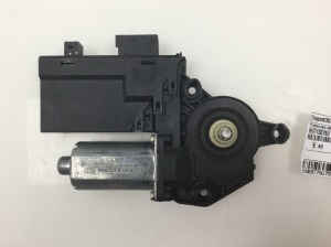 Front door window regulator motor - 9637130780
