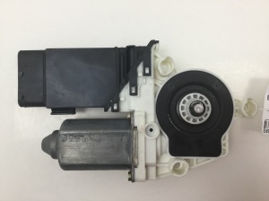 Front door window regulator motor - 1C2959801A