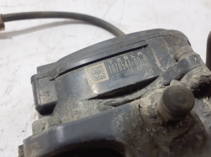Tesla Model X X (2015–2026) Rear brake caliper 107854100B - 4