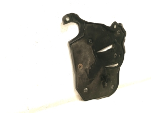 Mercedes Benz E-Class W212 (2009–2015) Timing belt cover A6420103467 - 4