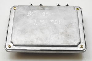 Volkswagen Passat B5 (1997–2005) Engine control unit 038906018FS - 2
