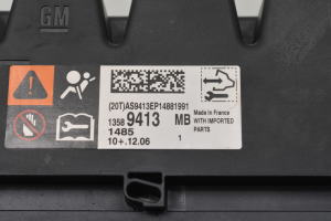 Opel Astra J (2009–2017) Airbag module 13589413 - 2