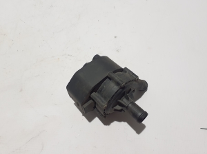 Tesla Model X X (2015–2026) Auxiliary water pump 103534800F - 3