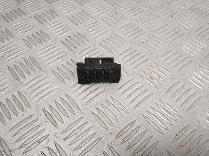 Control unit - 6807395