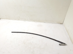 Tesla Model X X (2015–2026) Windshield pillar outer molding - 2