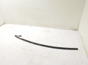 Tesla Model X X (2015–2026) Windshield pillar outer molding - 5