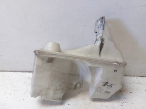 Volkswagen Transporter T5 (2003–2015) Front washer fluid reservoir 7H0955453 - 3