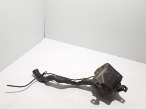 Tesla Model X X (2015–2026) Scheibenwaschbehälter vorne 105676700B - 4