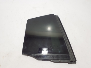 Rear door quarter glass - 105527400G