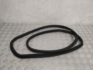 Front door rubber seal - 7298882