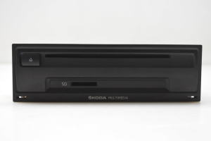 Skoda Octavia III (2013–2019) Radio (head unit) 5E0035842A - 4
