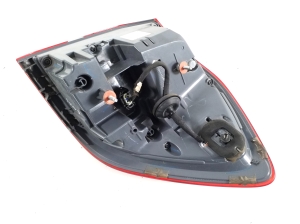 Mercedes Benz GLS 166 (2015–2019) Eckleuchte hinten A1669066102 - 5
