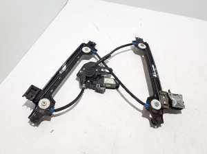 Tesla Model X X (2015–2026) Aizmugurējo durvju logu pacēlājs 102882000C - 4