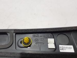 Tesla Model X X (2015–2026) Außenverkleidung der Mittelsäule 108390200B - 2