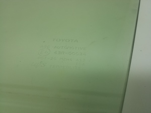TOYOTA RAV 4 A4 (2012–2018) Esiukse klaas 6810242190 - 2