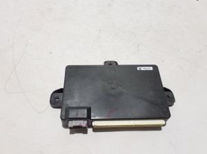 Rear side door control unit - 104549010F