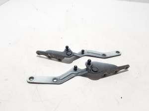 Rear side door upper hinge