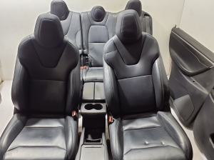 Tesla Model X X (2015–2026) Salons un tā detaļas - 8