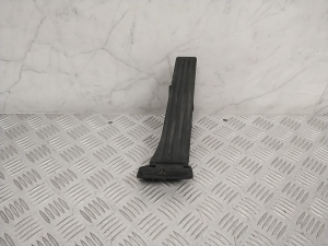 Accelerator pedal - 6860000