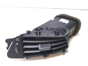 Dashboard air vent grilles - 522040591