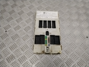 Control unit - 6821974